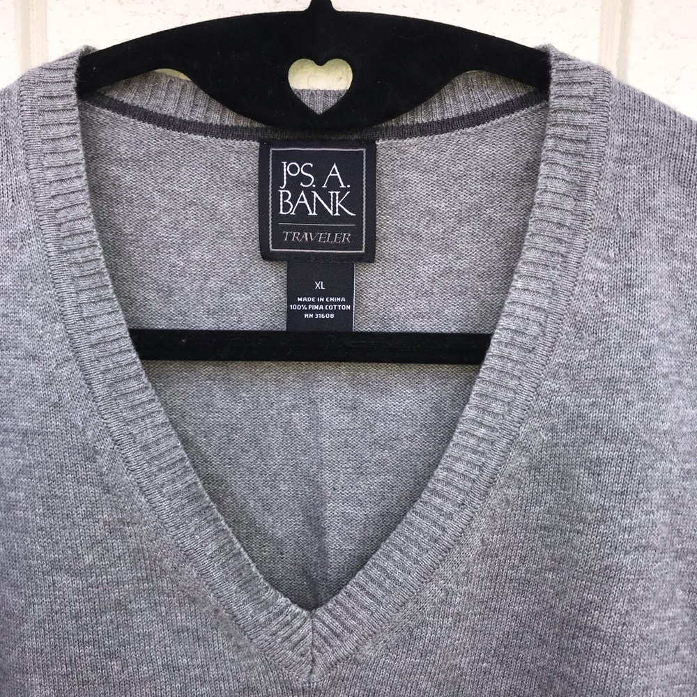 Jos. A. Bank Grey V-Neck Traveler Sweater Sz XL